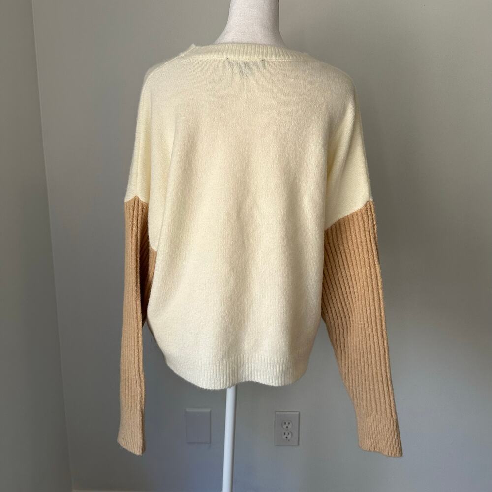 Lulus Nancie colorblock white & beige knit crewneck sweater size S - Picture 4 of 11